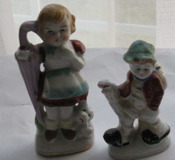 Collectible Vintage Girl & Boy Ceramic Figurines Japan Set of 2